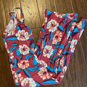 Flower pattern sleeveless jumpsuit size large
